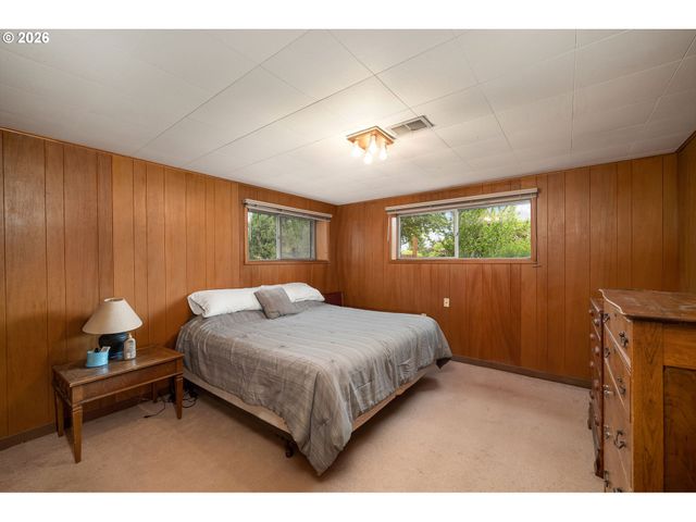 12115 Ne FREMONT St, Portland, OR 97220