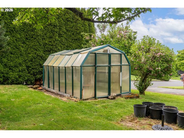12115 Ne FREMONT St, Portland, OR 97220