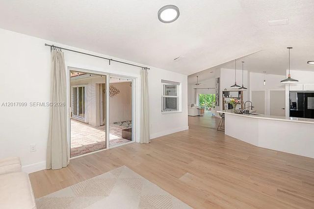 19871 SW 3rd Pl, Pembroke Pines, FL 33029