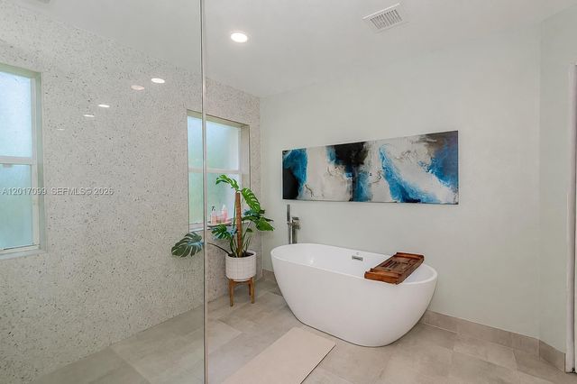 19871 SW 3rd Pl, Pembroke Pines, FL 33029