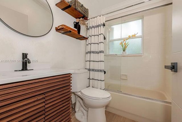 19871 SW 3rd Pl, Pembroke Pines, FL 33029