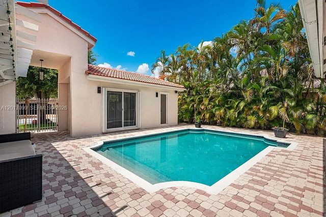 19871 SW 3rd Pl, Pembroke Pines, FL 33029
