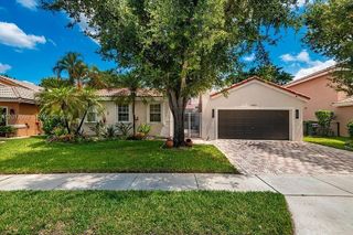 19871 SW 3rd Pl, Pembroke Pines, FL 33029