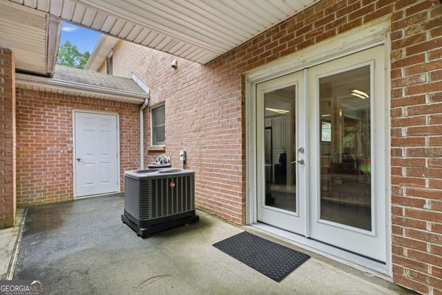 8865 Carroll Manor Drive, Sandy Springs, GA 30350