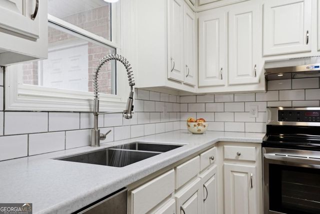 8865 Carroll Manor Drive, Sandy Springs, GA 30350