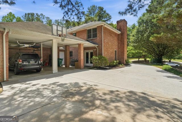 8865 Carroll Manor Drive, Sandy Springs, GA 30350