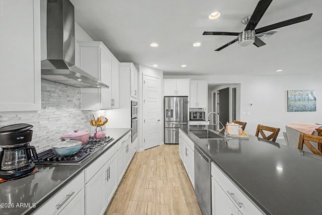 19591 W San Miguel Avenue, Litchfield Park, AZ 85340
