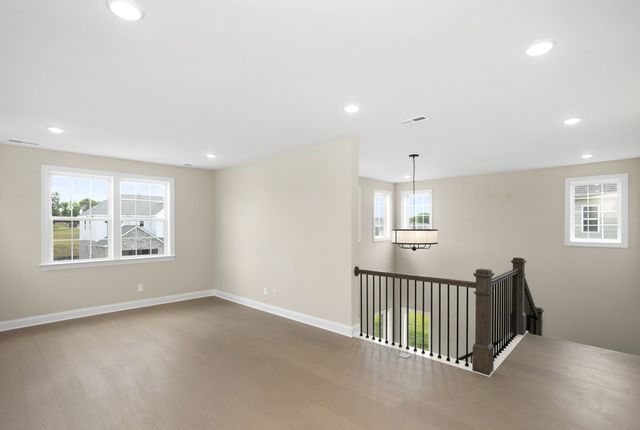 5954 Hunt Valley Drive, Spring Hill, TN 37174