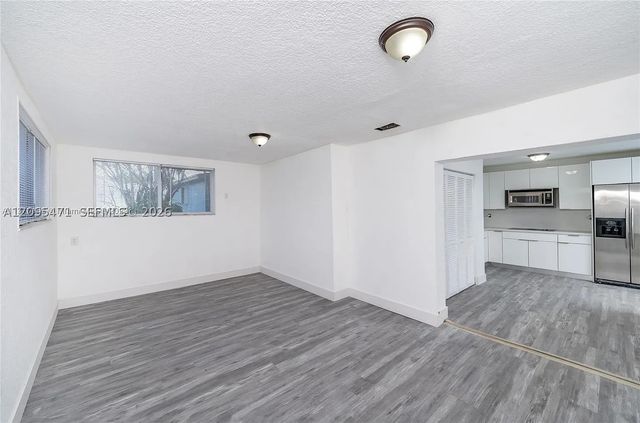 11950 SW 182nd Ter, Miami, FL 33177