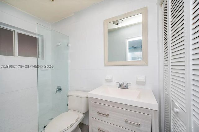 11950 SW 182nd Ter, Miami, FL 33177