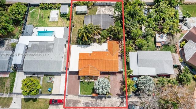 11950 SW 182nd Ter, Miami, FL 33177
