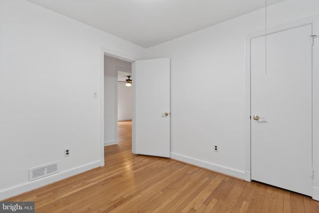 2506 N UPSHUR ST, Arlington, VA 22207
