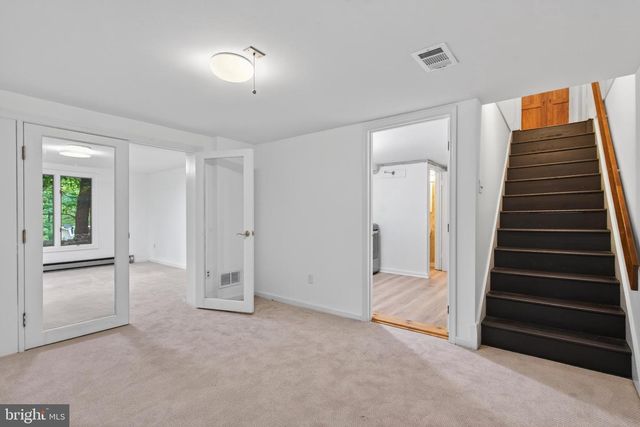 2506 N UPSHUR ST, Arlington, VA 22207