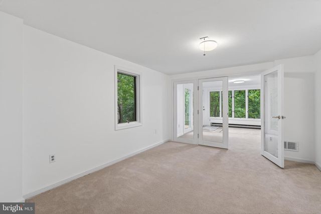 2506 N UPSHUR ST, Arlington, VA 22207