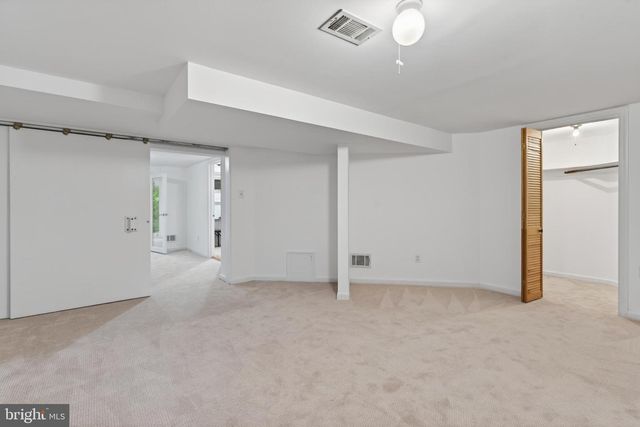 2506 N UPSHUR ST, Arlington, VA 22207