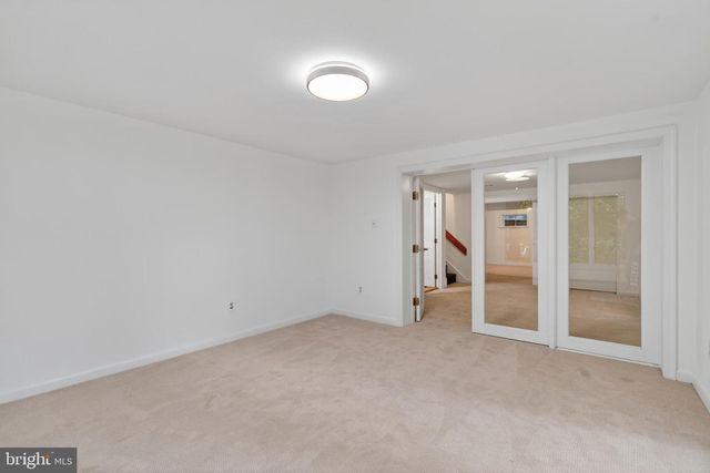 2506 N UPSHUR ST, Arlington, VA 22207
