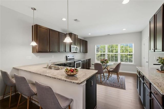 4326 Buford Valley Way, Buford, GA 30518