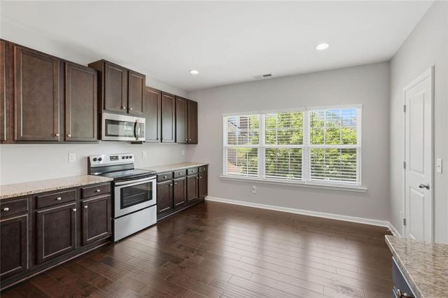 4326 Buford Valley Way, Buford, GA 30518