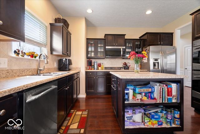 9647 Brook Meadow Drive, Mccordsville, IN 46055