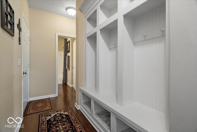 9647 Brook Meadow Drive, Mccordsville, IN 46055