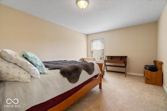 9647 Brook Meadow Drive, Mccordsville, IN 46055