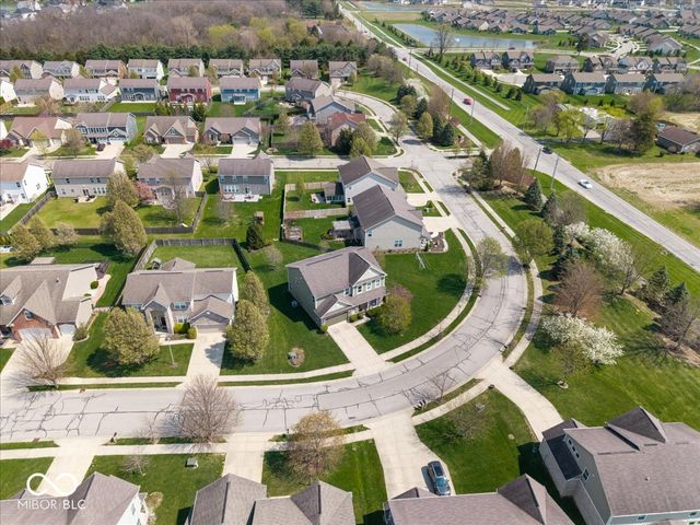 9647 Brook Meadow Drive, Mccordsville, IN 46055