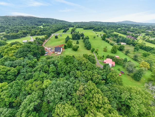 11696 Mount Pleasant Rd, Rockvale, TN 37153