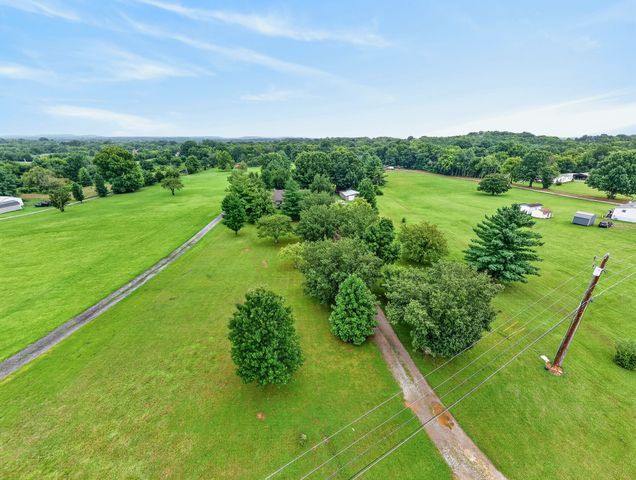11696 Mount Pleasant Rd, Rockvale, TN 37153