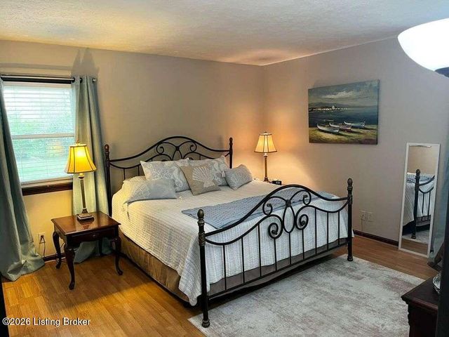 12111 Maplewood Rd, Goshen, KY 40026