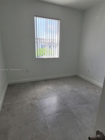 2685 SE 13th St, Homestead, FL 33035