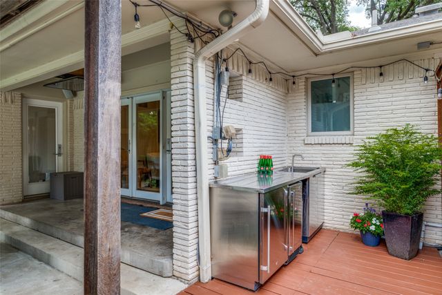 6434 Sudbury Drive, Dallas, TX 75214