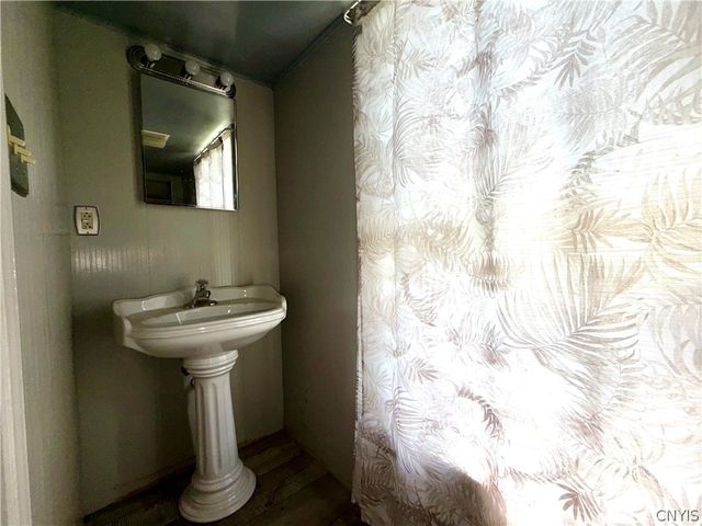 2883 Main Street, Vienna, NY 13308