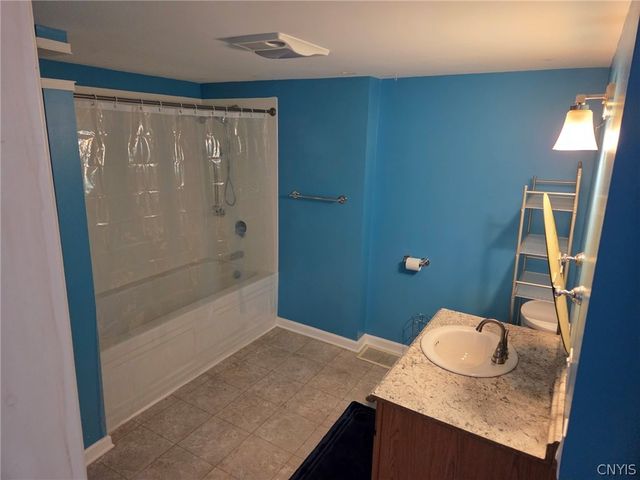 2883 Main Street, Vienna, NY 13308