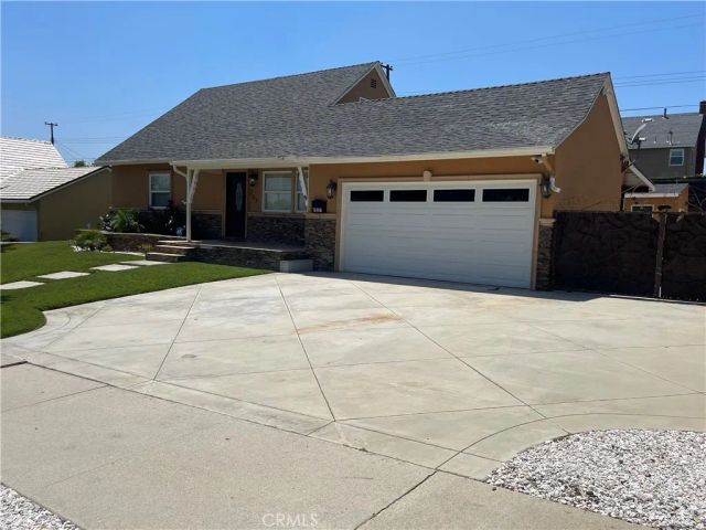 737 N Garsden, Covina, CA 91724
