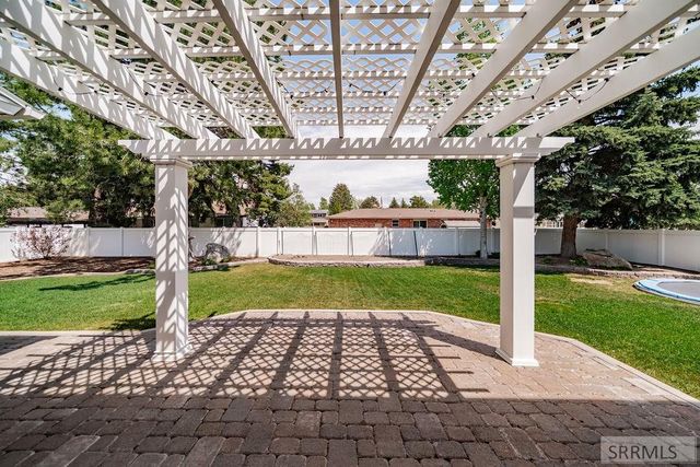 1821 Malibu Drive, Idaho Falls, ID 83404
