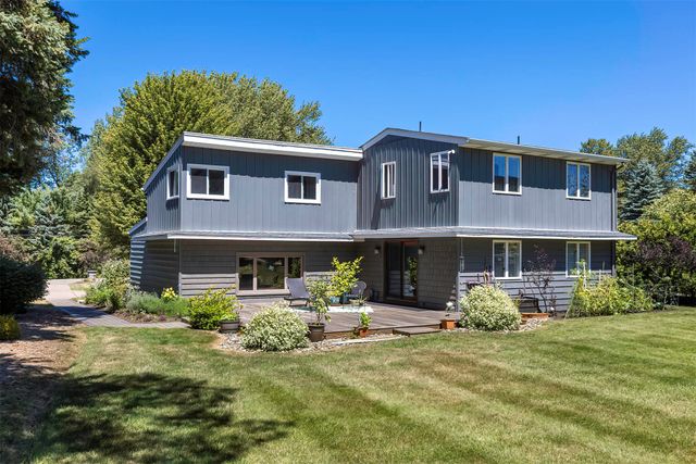 6715 W LAKE Road, Fairview, PA 16415