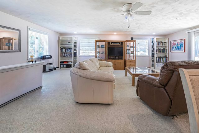 6715 W LAKE Road, Fairview, PA 16415