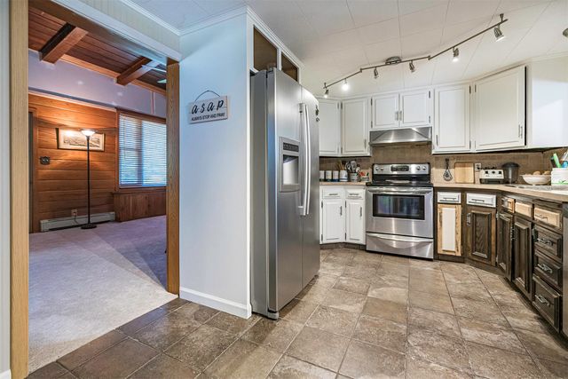 6715 W LAKE Road, Fairview, PA 16415