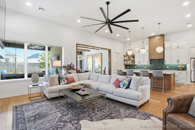 4705 S Retana Avenue, Broken Arrow, OK 74011