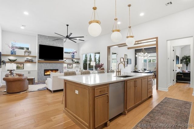 4705 S Retana Avenue, Broken Arrow, OK 74011