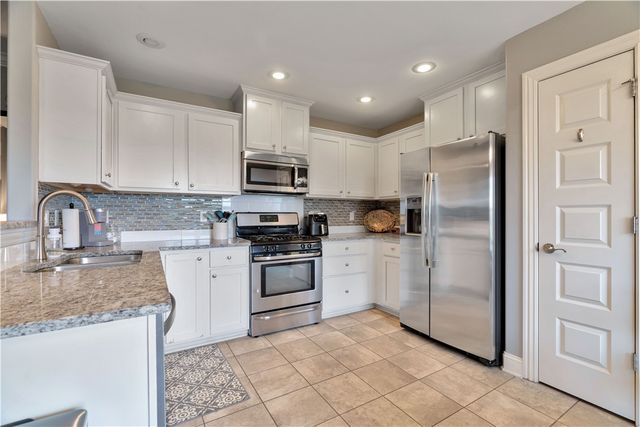 3874 E Bridgeton Street, Springdale, AR 72762