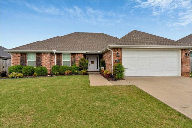 3874 E Bridgeton Street, Springdale, AR 72762