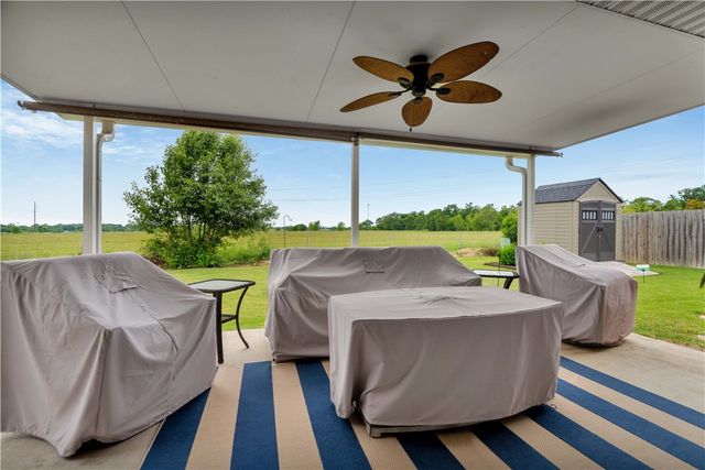 3874 E Bridgeton Street, Springdale, AR 72762