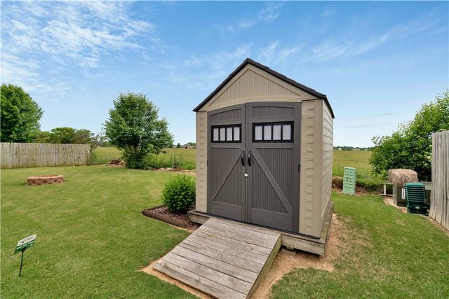 3874 E Bridgeton Street, Springdale, AR 72762