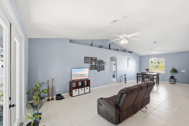 5859 NW Cullom Circle, Port St. Lucie, Port St Lucie, FL 34986