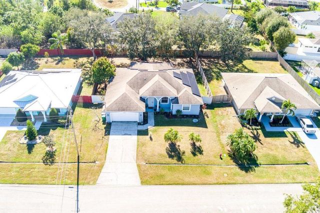 5859 NW Cullom Circle, Port St. Lucie, Port St Lucie, FL 34986