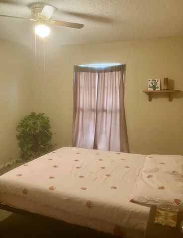 215 Circle C Ave, Fort Davis, TX 79734