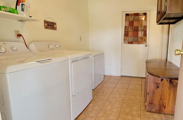 215 Circle C Ave, Fort Davis, TX 79734