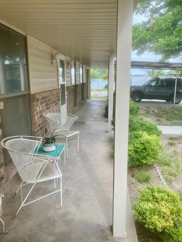 215 Circle C Ave, Fort Davis, TX 79734