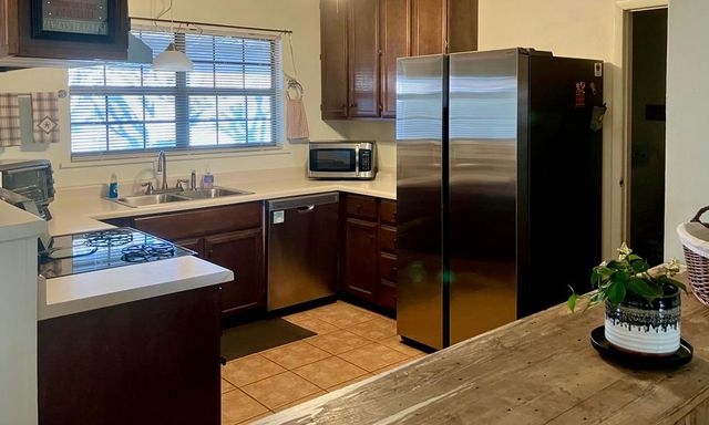 215 Circle C Ave, Fort Davis, TX 79734